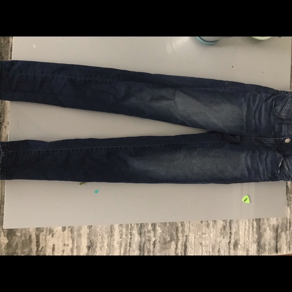American eagle plain blue jeans